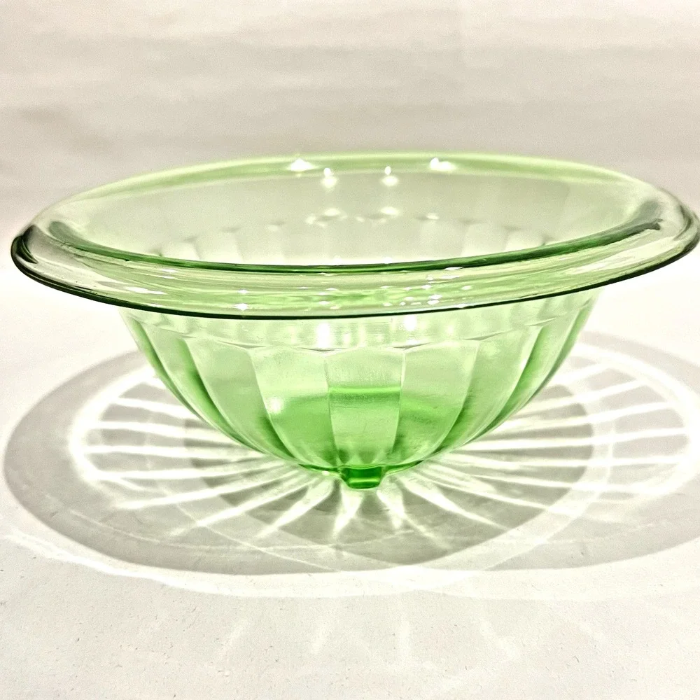Hazel-Atlas beautiful vintage